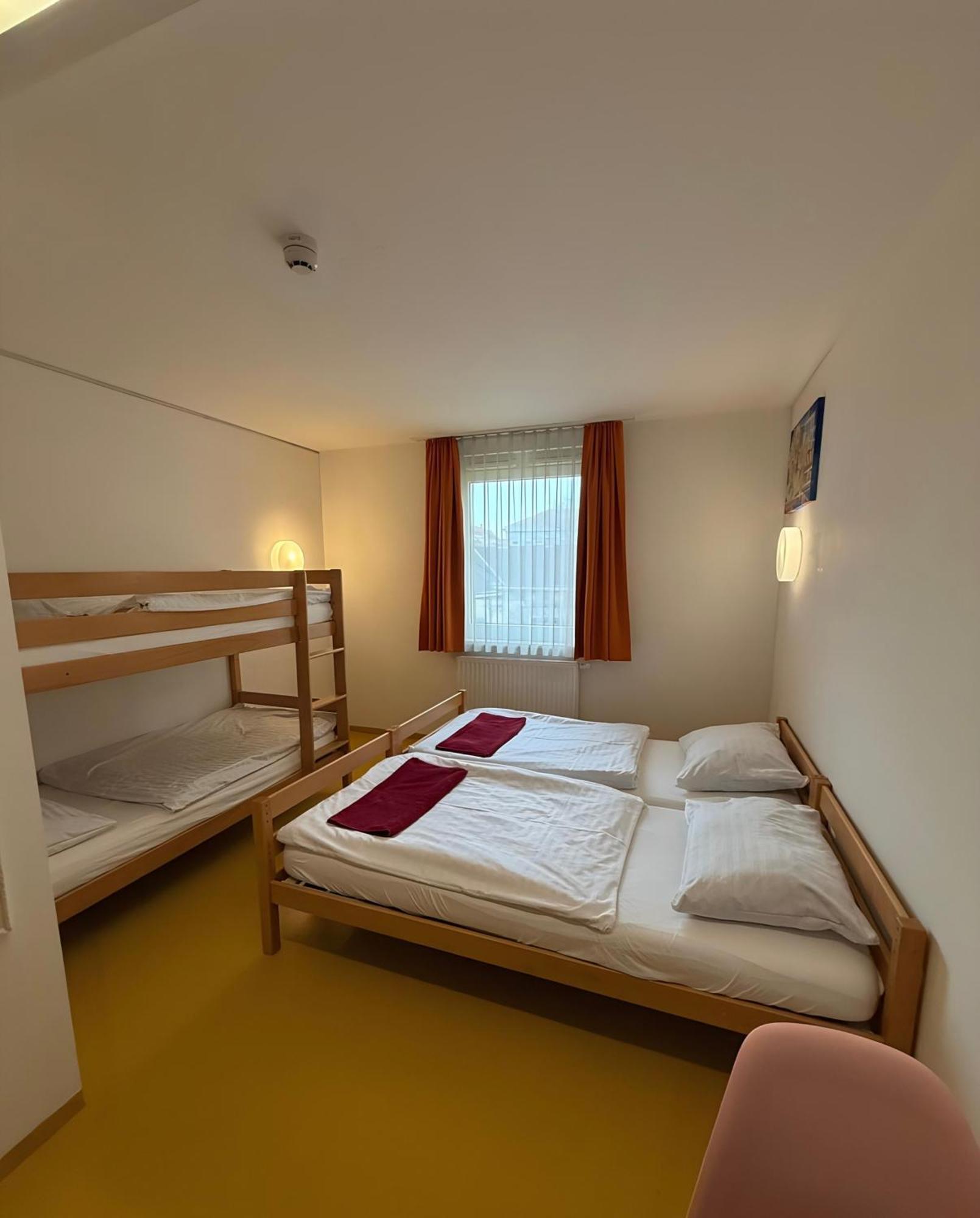 A&t Hostel *